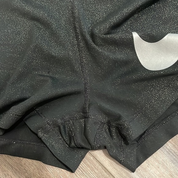COPY - Women’s Nike Pro Cool 3" Sparkle Glitter Shorts - Picture 3 of 6